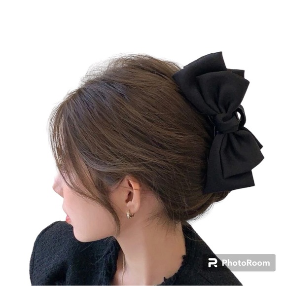 Big Black Ribbon Hair Claw - Picture 2 of 3